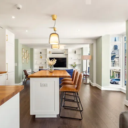 The Executive At Boutique