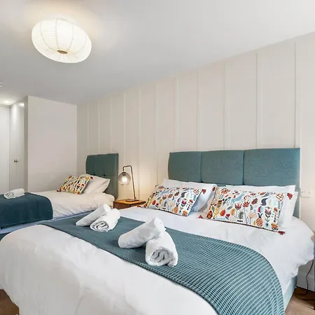 The Executive At Boutique * Clifden